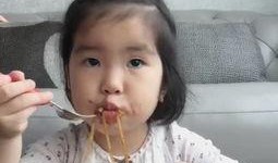 娱乐吃瓜酱出门在外